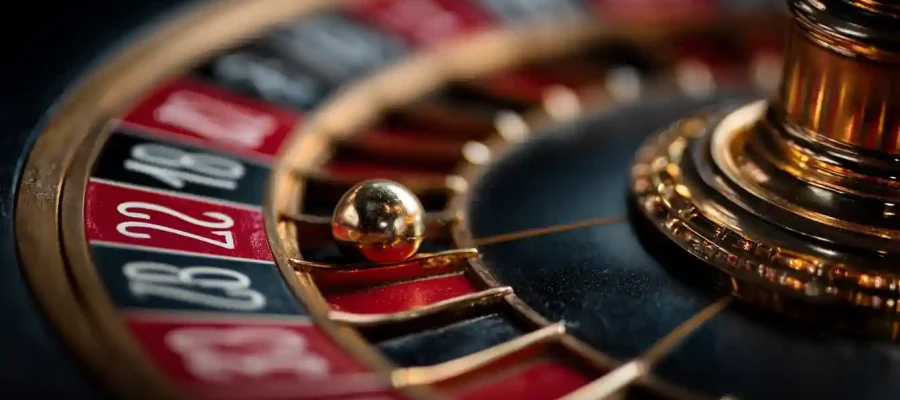 slot machine online: Discover the Best 6 Slot Watch Case for Your Collection